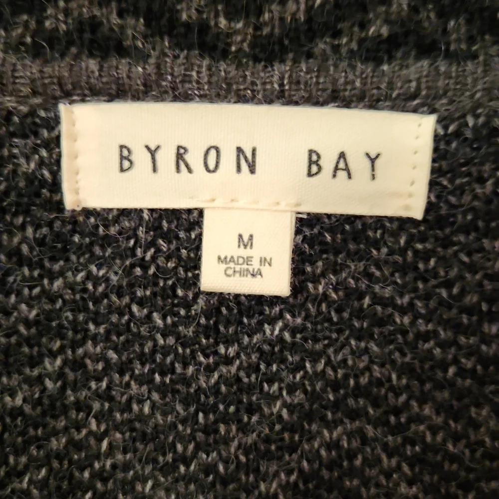 Sweater Coat, Size M - Picture 7 of 11